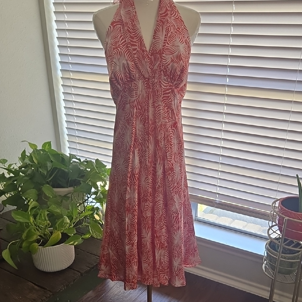 Harold's Red and White Floral Backless Dress